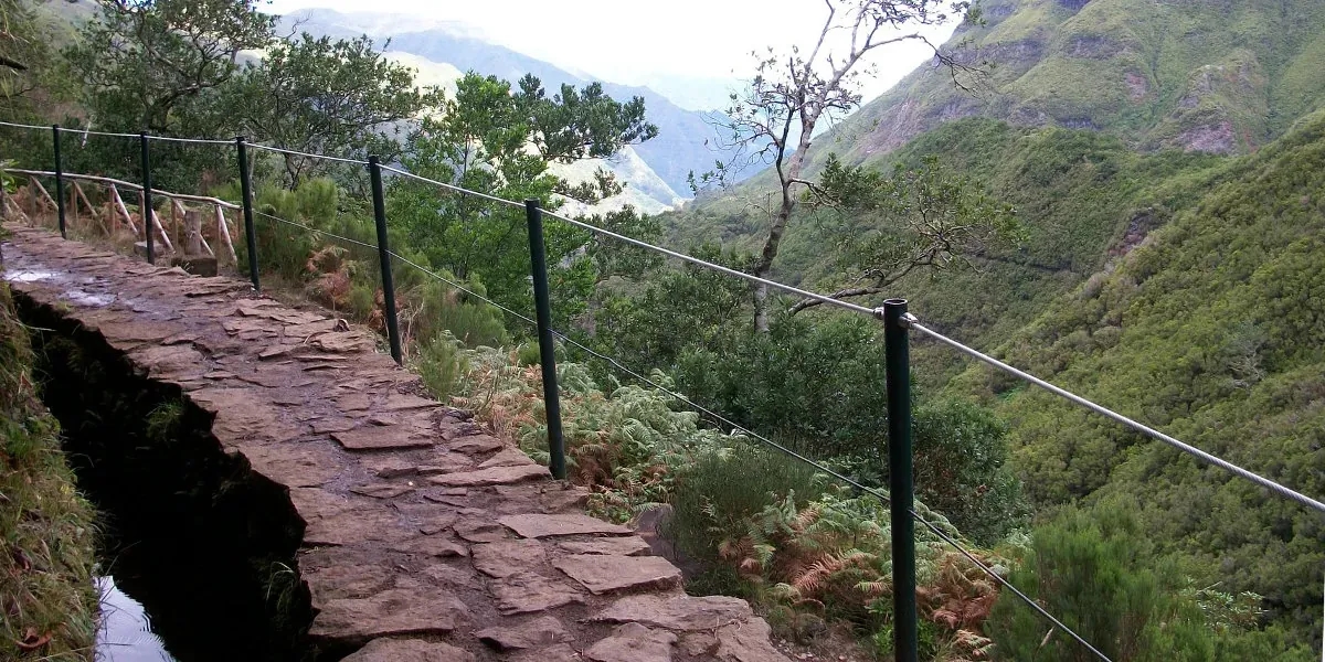 As levadas da Madeira, tesouros de engenharia hidráulica