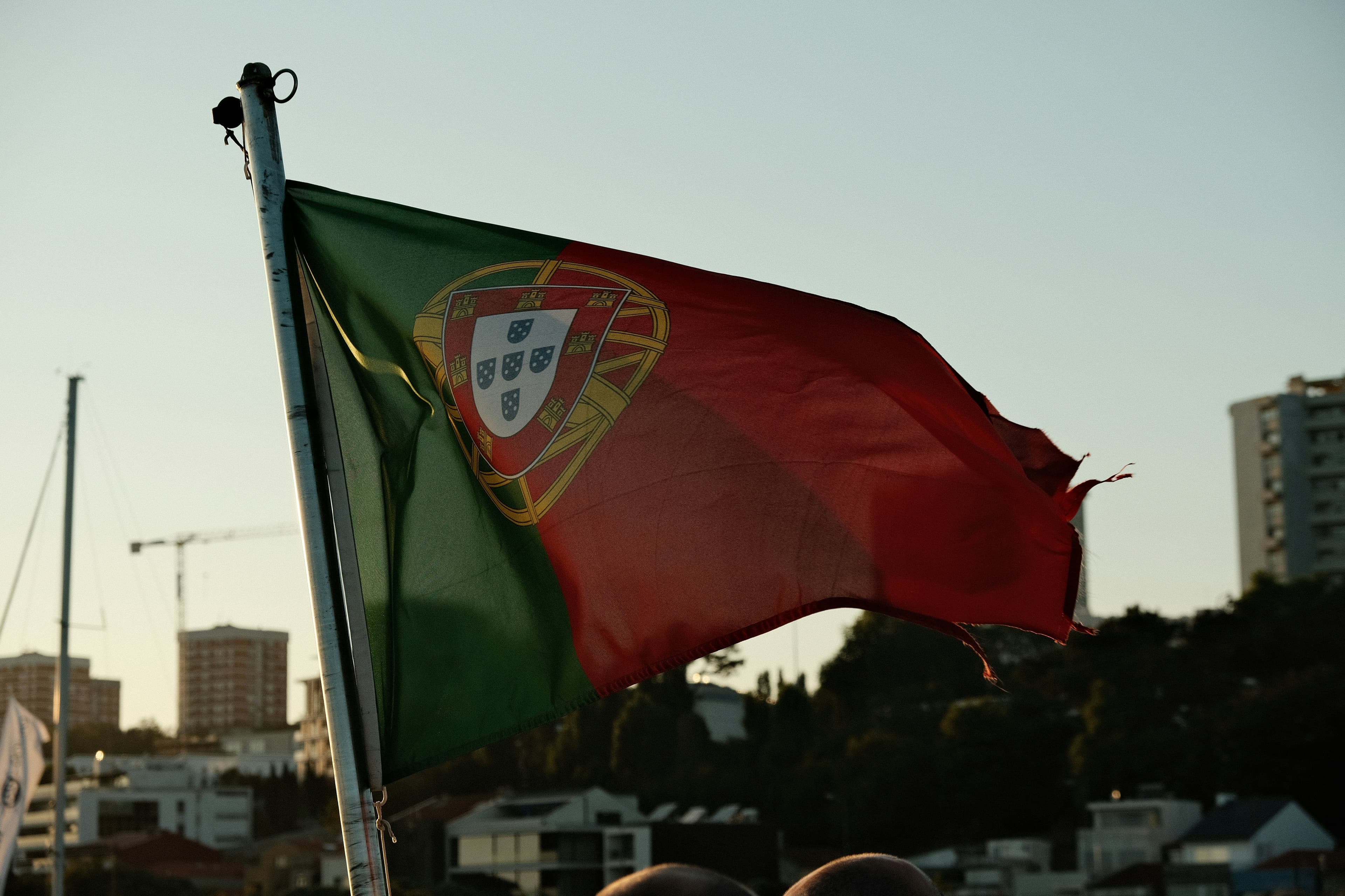 Living in Portugal without speaking Portuguese myth or reality